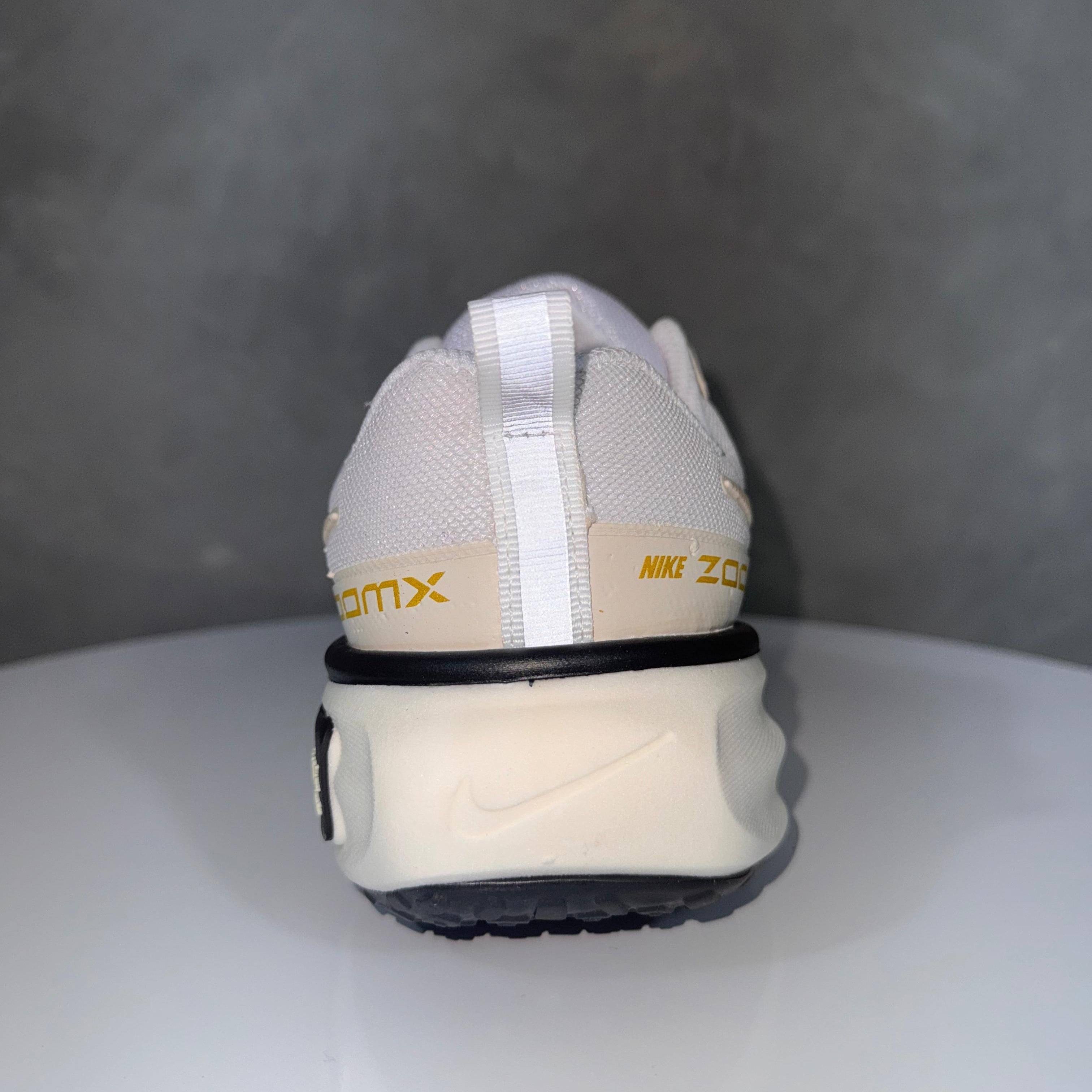 Tênis Unissex Zoomx 04 Premium