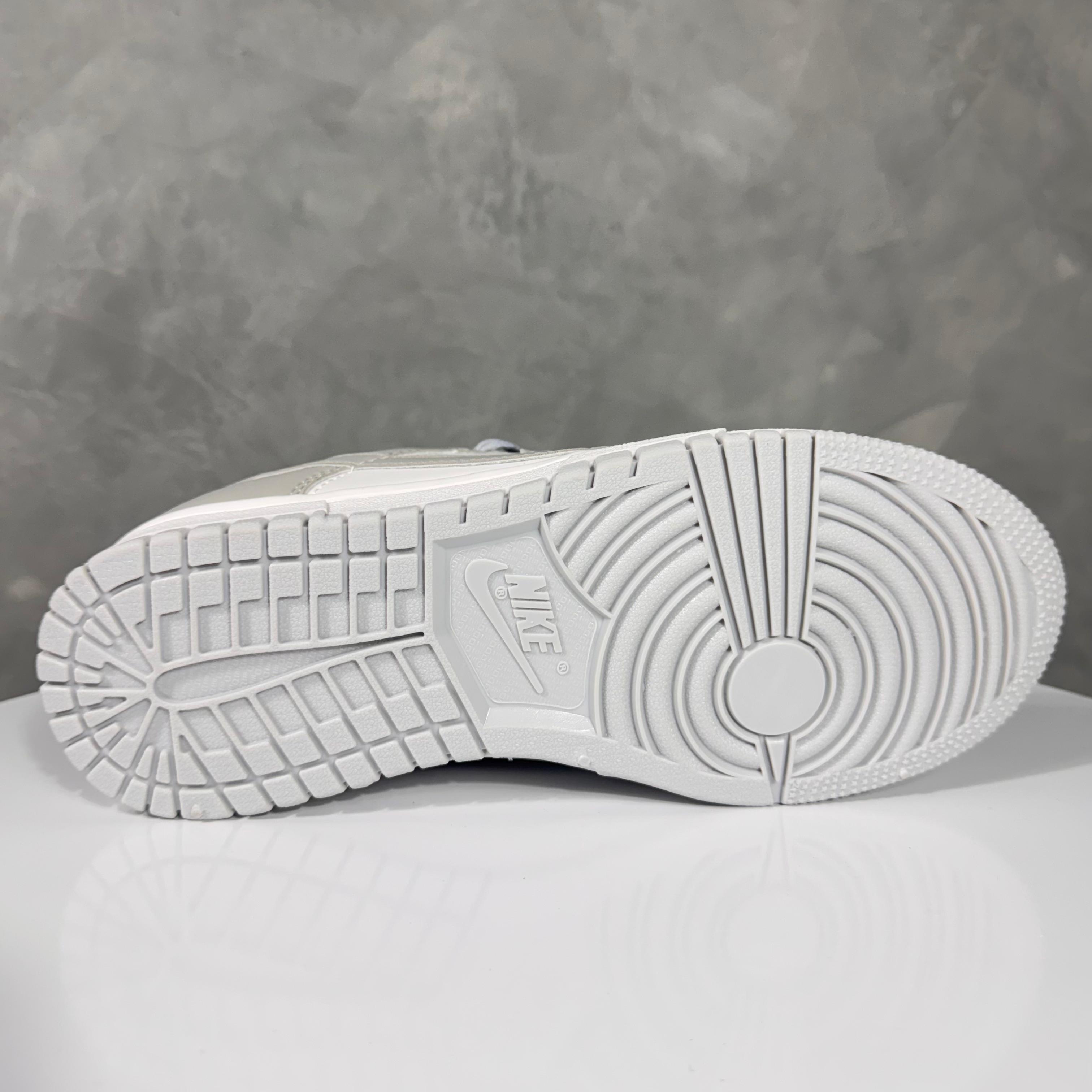 Tênis Unissex Dunk Cinza Premium