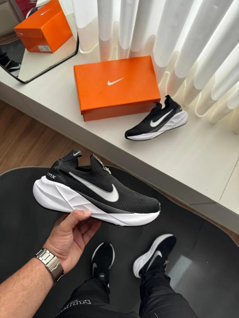 Tênis Masculino Nike FlyKnit Premium