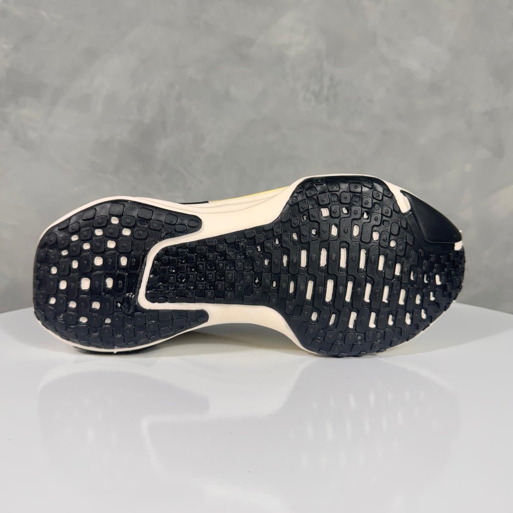 Tênis Unissex Zoomx 04 Premium