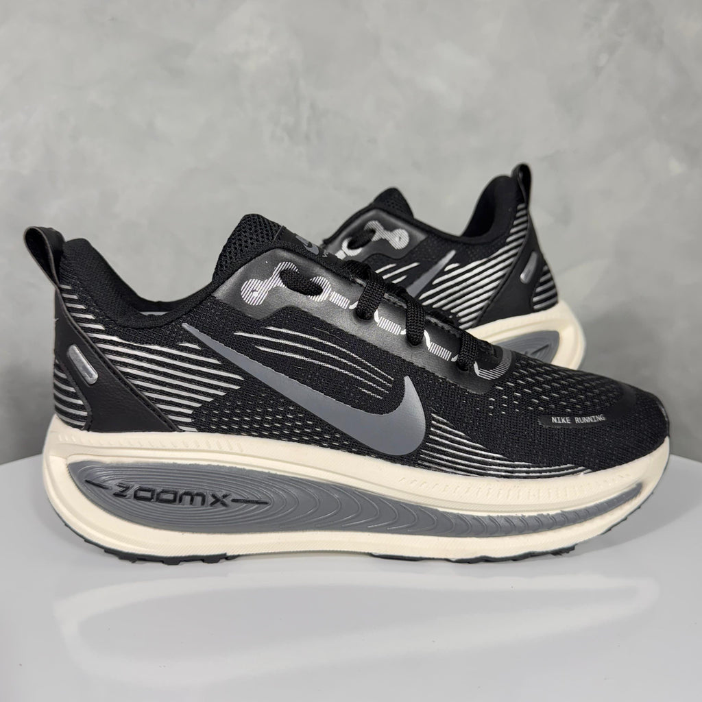 Tênis Feminino Vomero 18 Premium