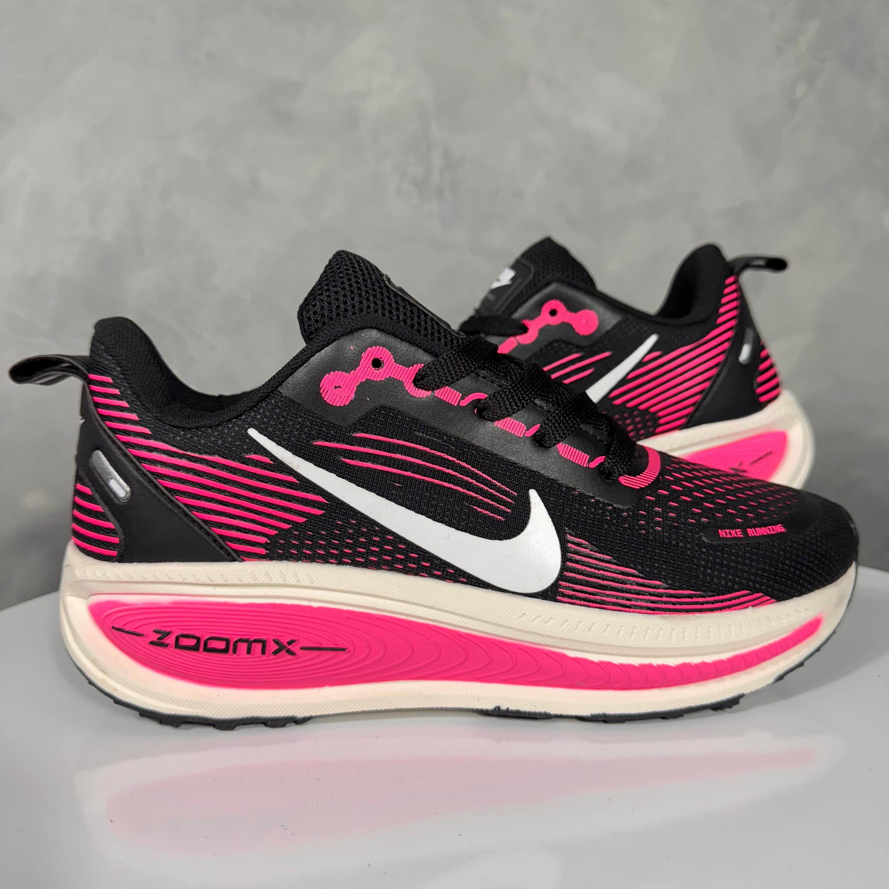 Tênis Feminino Vomero 18 Premium